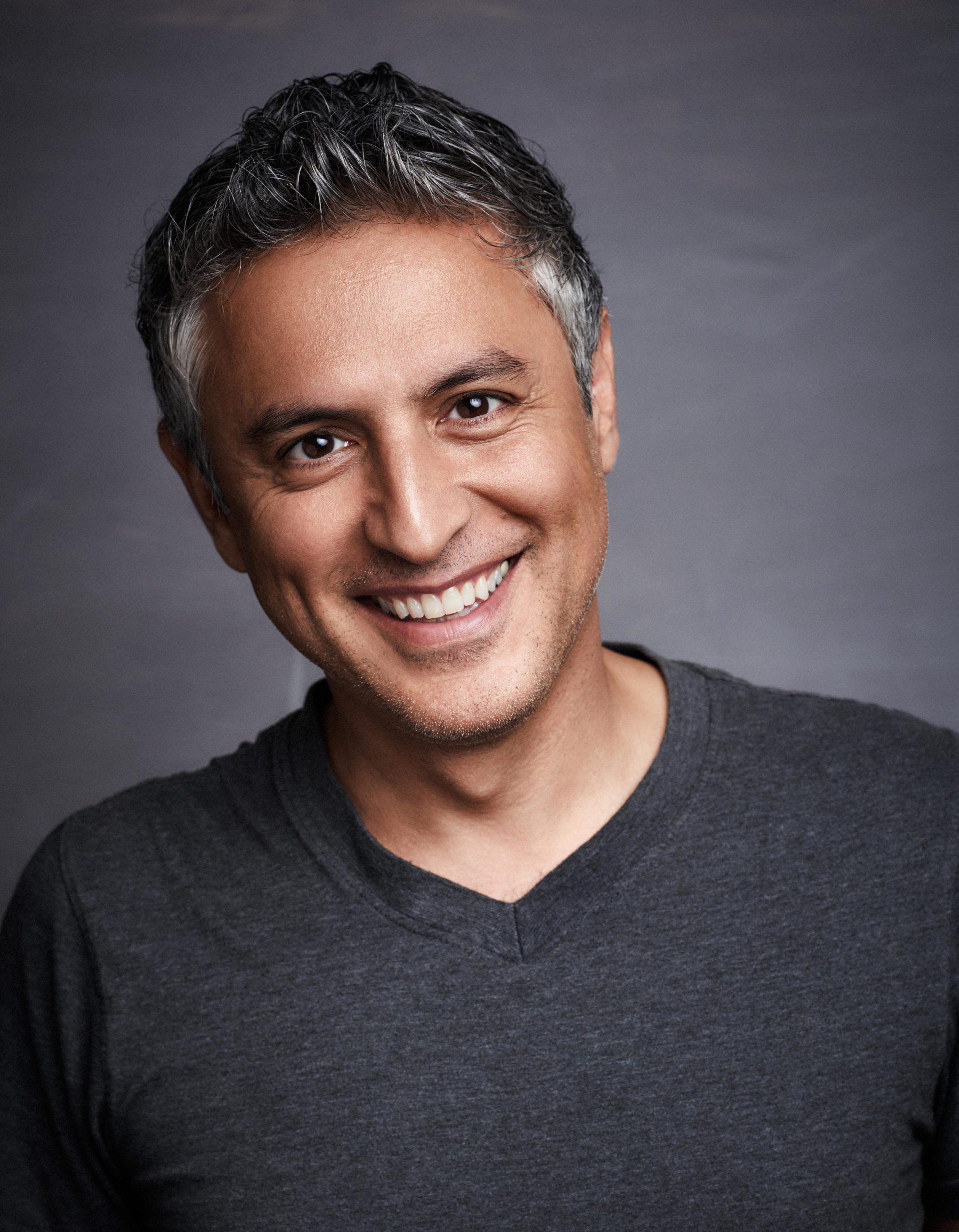 Portrait of author Reza Aslan